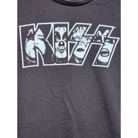 KISS Gray T-Shirt Rock Tour Band Retro Size Large